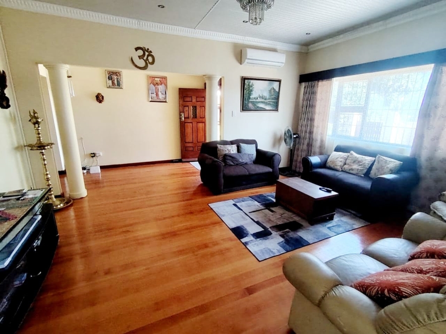 6 Bedroom Property for Sale in Baysville Eastern Cape